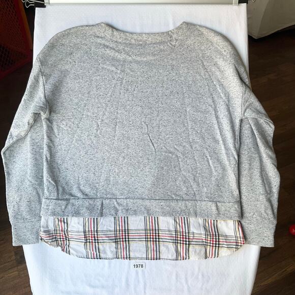 Izod Women’s Long Sleeve Screw Neck Sweatshirt size L, Gray - Picture 8 of 8